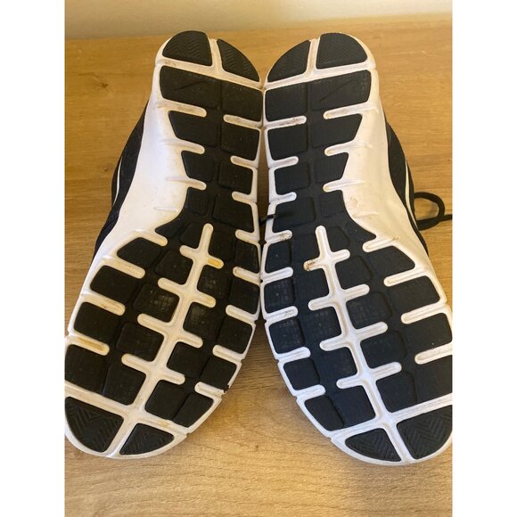 Nike Women’s Black & White Athletic Running Shoes Trainers Size 8 M - Picture 7 of 7